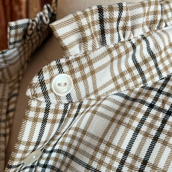 PrettyLittleThing Ivory,Beige & Black Plaid Ruffle Collar, Shirt Dress Size 10 - Picture 7 of 10